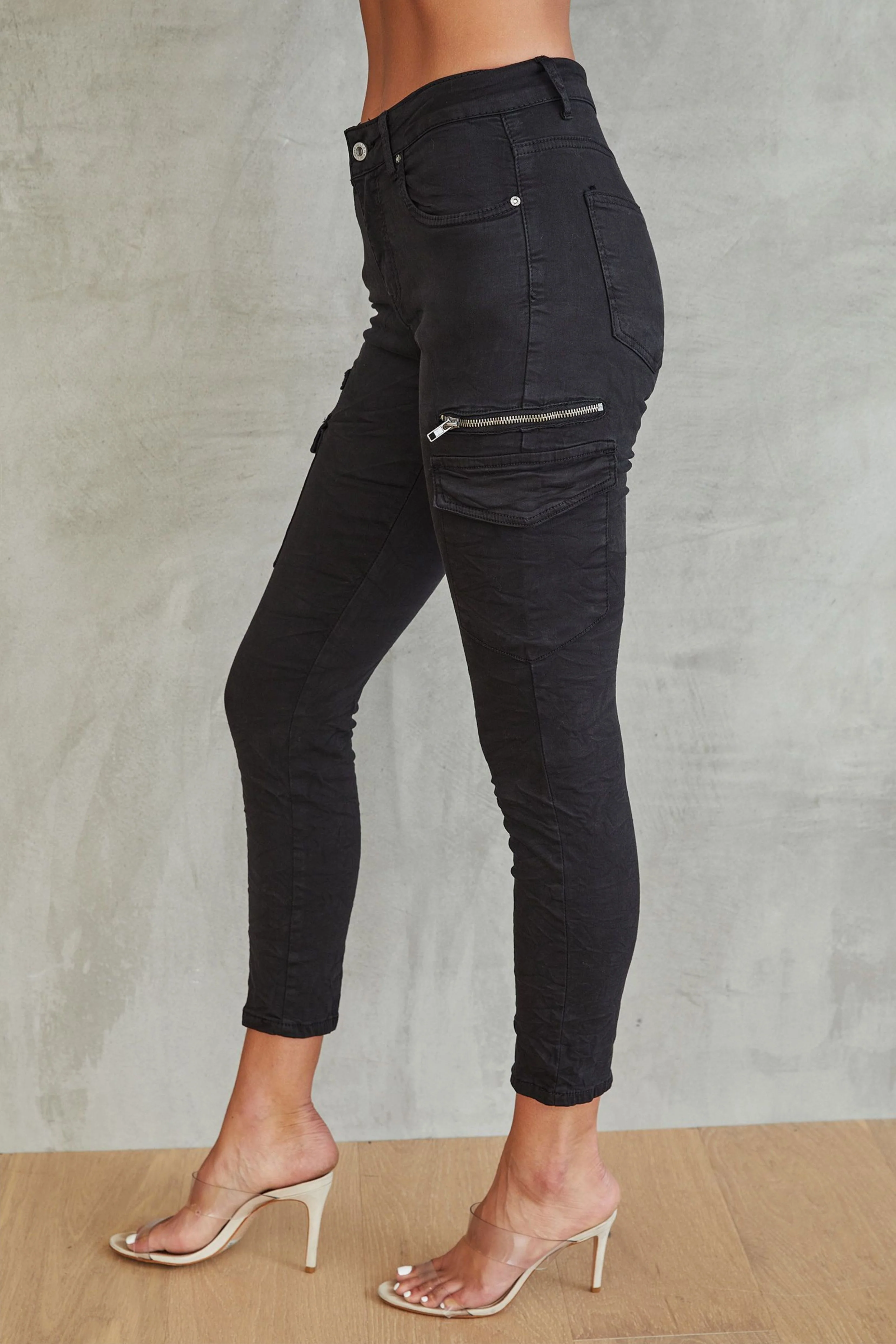 Ava Jogger - Image 15